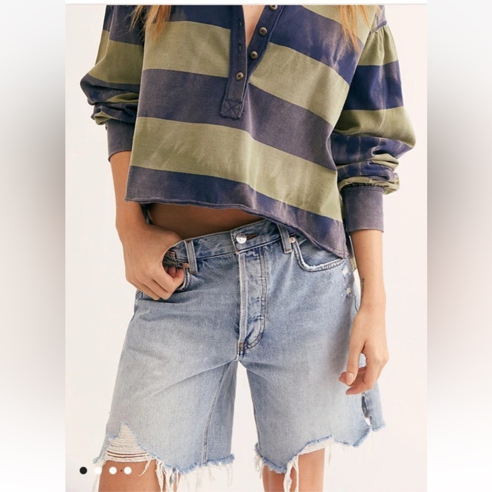WE THE FREE Sequoia Surf's Up Medium Blue Denim Distressed Shorts